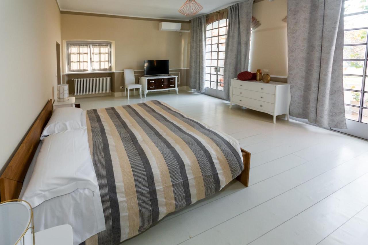 Tenuta San Giorgio แซร์ราวัลเล สกรีเวีย ภายนอก รูปภาพ